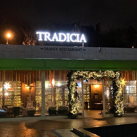 Arcadia Spacious Apartments Одесса Экстерьер фото