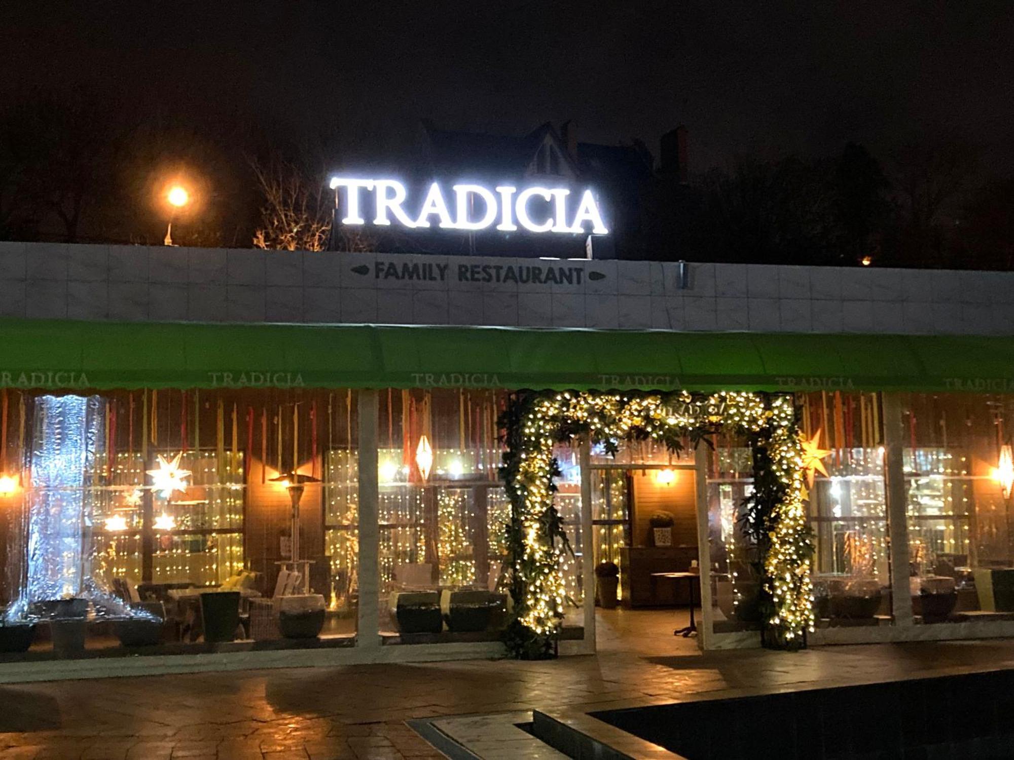 Arcadia Spacious Apartments Одесса Экстерьер фото