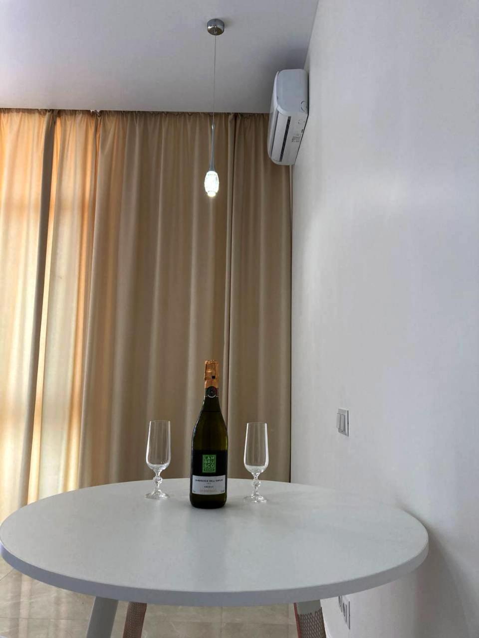 Arcadia Spacious Apartments Одесса Экстерьер фото